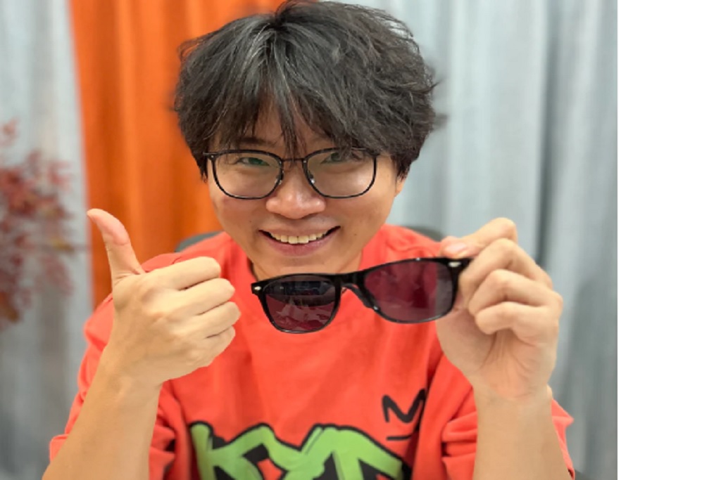 SwiftVox Smart Glasses